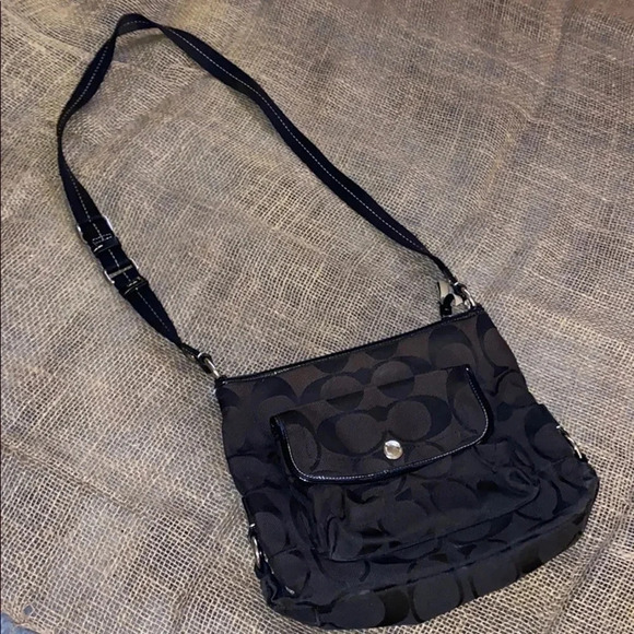 Vintage Coach Signature monogram canvas  shoulder bag - Picture 6 of 16